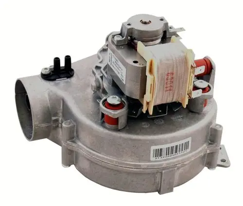 Abgasventilator mit Metallgehäuse und Elektromotor, geeignet für Heizsysteme der Marke Wolf, zur Abführung von Abgasen aus Brennwertkesseln.